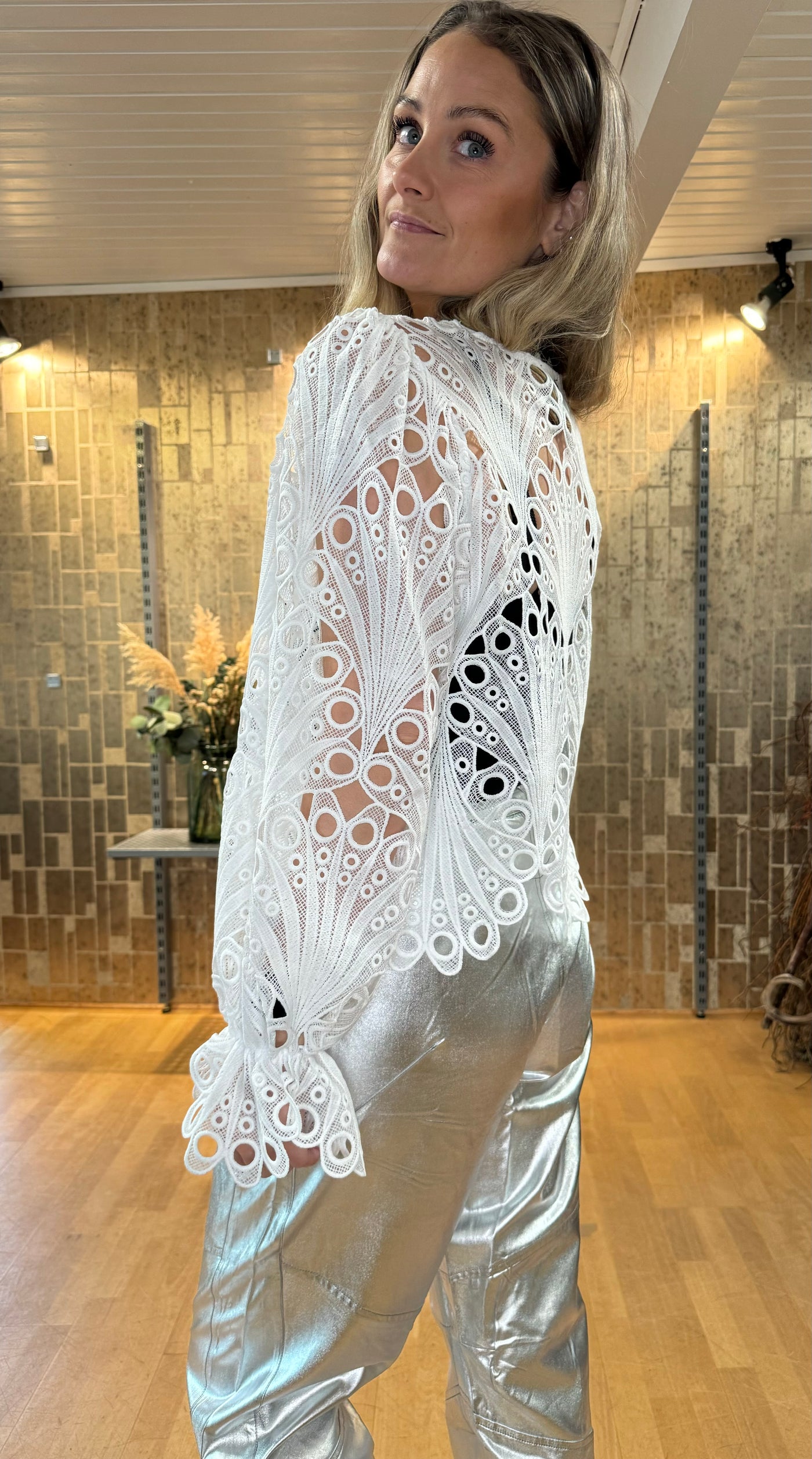 Nykke lace shirt