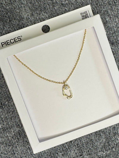 Marie necklace