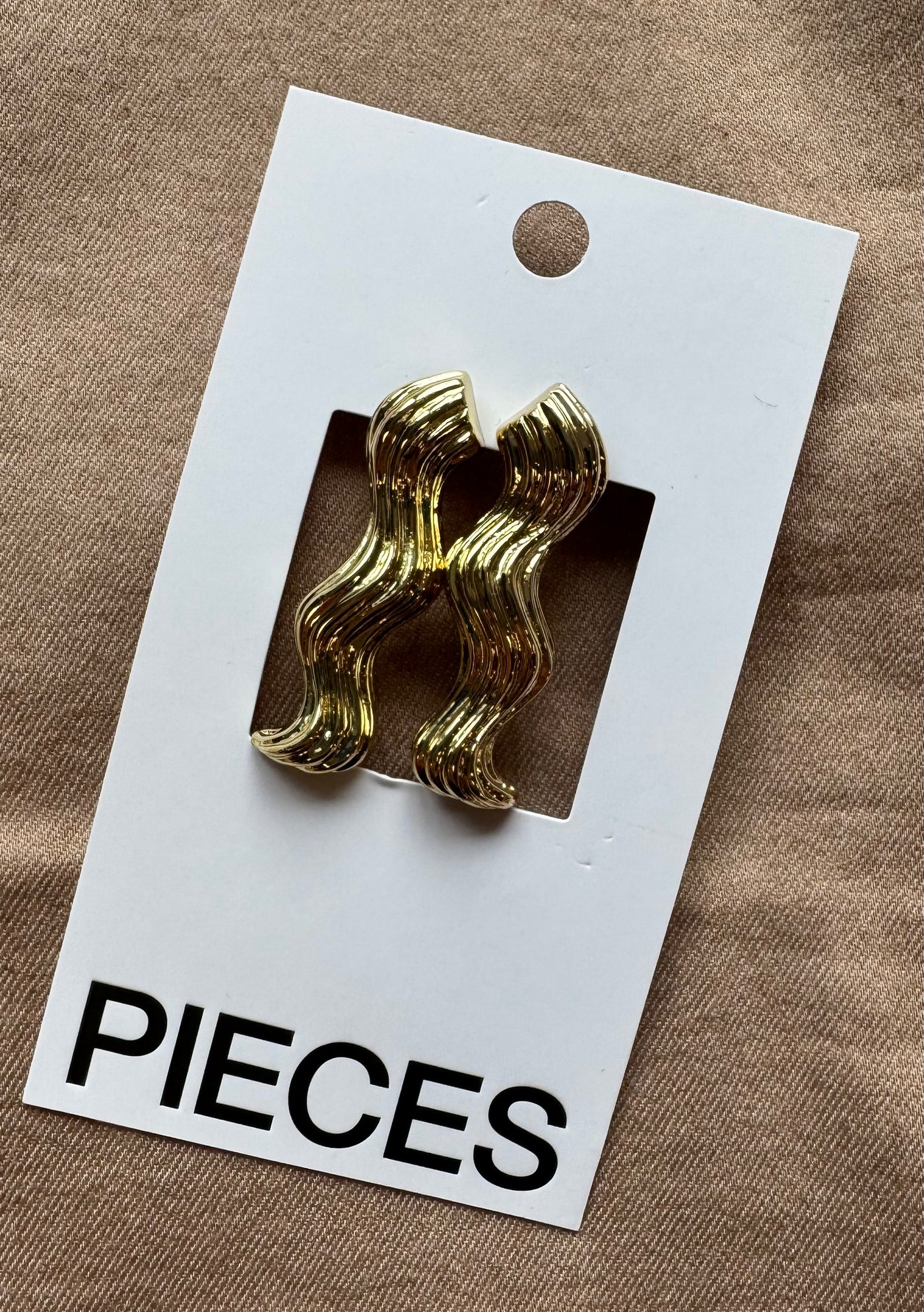 Jansa earring