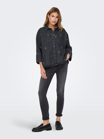 Grace 3/4 flower Emb shirt