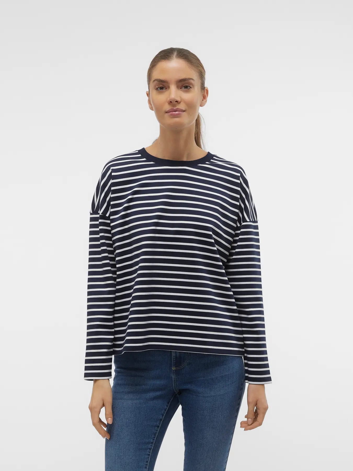 Abby ls o-neck