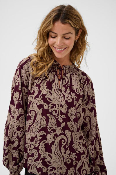 Lucy blouse