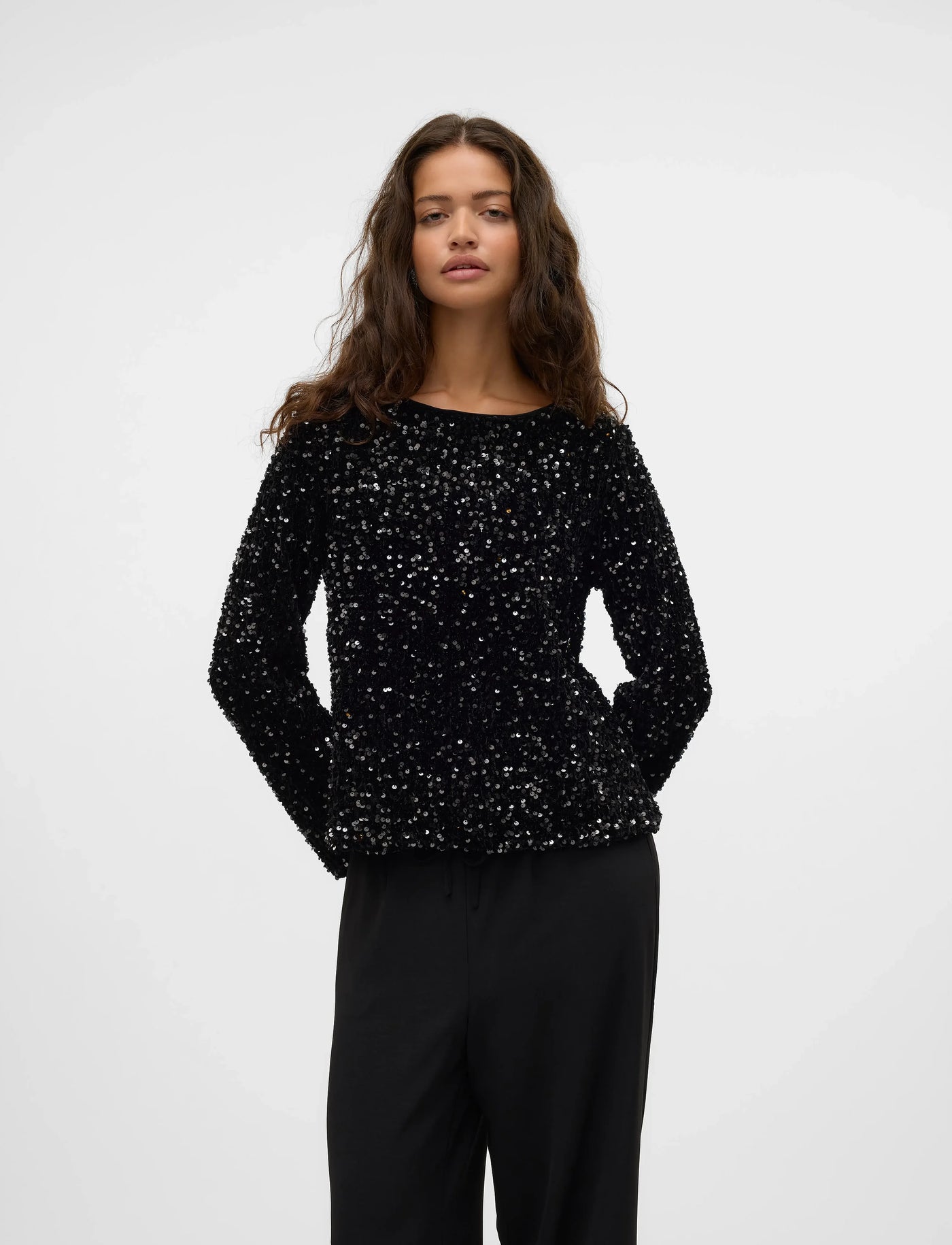 Bella boatneck sequins