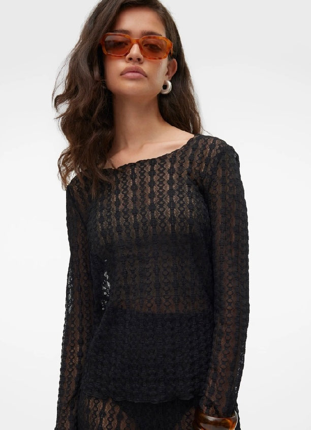 Sof lace top