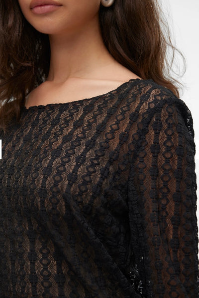 Sof lace top