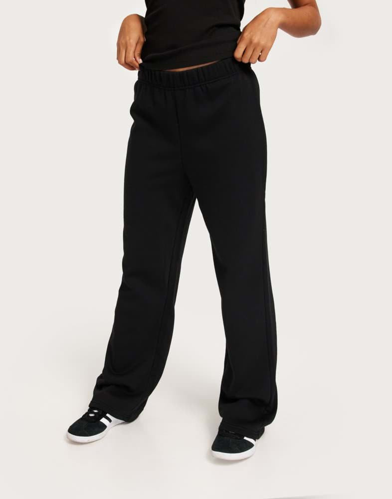 Chilli wide sweat pant Svart