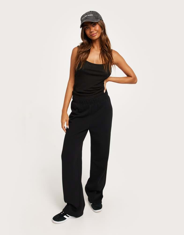 Chilli wide sweat pant Svart