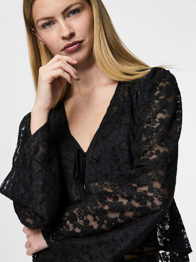 Fiora v-neck lace top